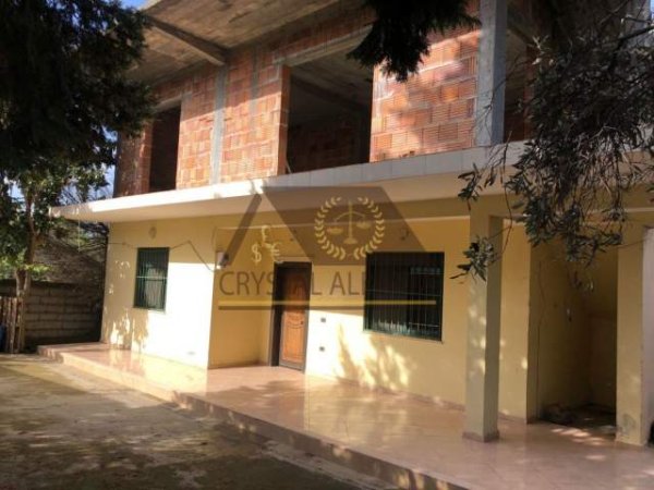 Tirane, jepet me qera apartament 2+1+A Kati 1, 100 m² 250 Leke (5 Maj)