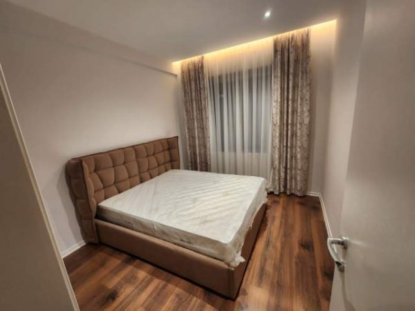 Tirane, jepet me qera apartament 1+1+BLK Kati 3, 60 m² 450 Euro (Rruga e Barrikadave)