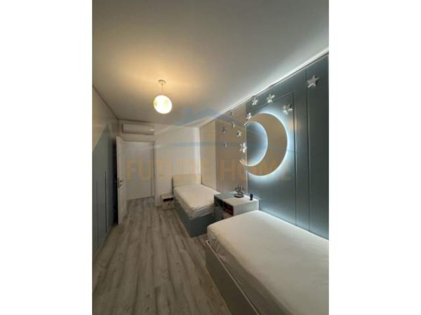 Tirane, shitet apartament 2+1 Kati 4, 111 m² 250.000 Euro (UNAZA E RE)