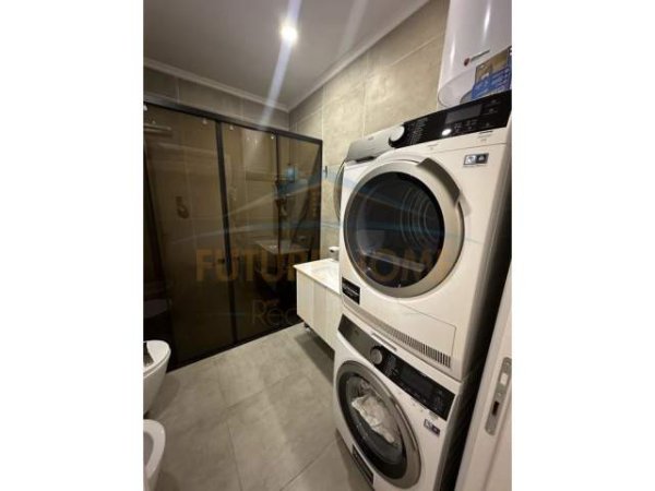 Tirane, shitet apartament 2+1 Kati 4, 111 m² 250.000 Euro (UNAZA E RE)