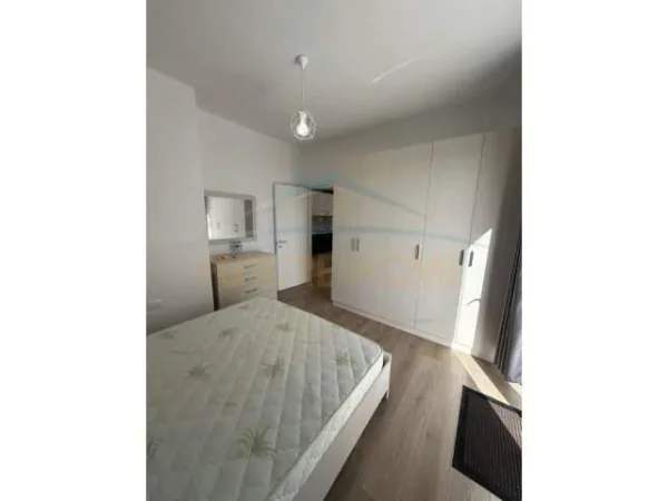 Tirane, jepet me qera apartament 2+1+BLK Kati 5, 135 m² 500 Euro (Teodor Keko)