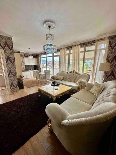 Tirane, jepet me qera apartament duplex 3+1+BLK Kati 5, 1.300 Euro (Rruga Liqeni i Thate)