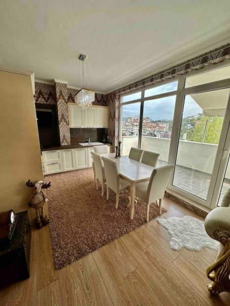 Tirane, jepet me qera apartament duplex 3+1+BLK Kati 5, 1.300 Euro (Rruga Liqeni i Thate)