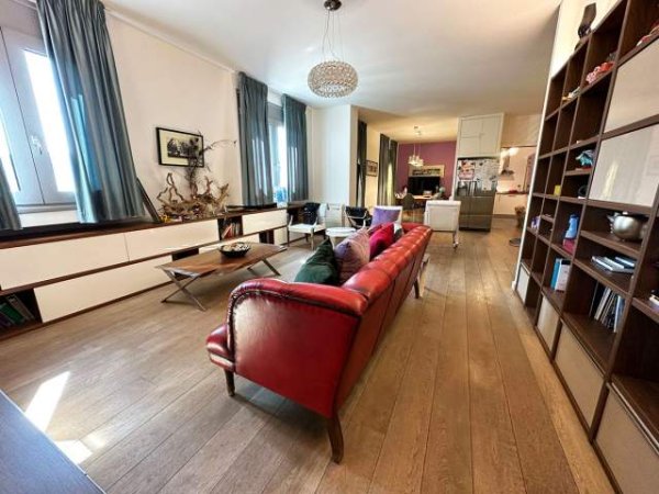 Tirane, shitet apartament 2+1+BLK Kati 8, 152 m² 425.000 Euro (PRANË STADIUMIT “SELMAN STERMASI”)