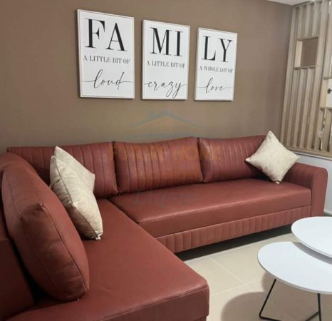 Tirane, jepet me qera apartament 3+1 Kati 1, 140 m² 900 Euro (Kodra e Diellit)
