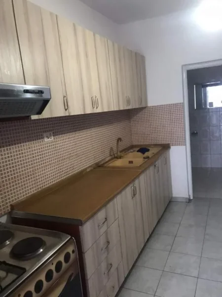 Apartament me qera 1+ 1 ne vile e pajisur me hyrjen e vet Don Bosko Kati 1, 70 m² 35.000 Leke (Don Bosko)