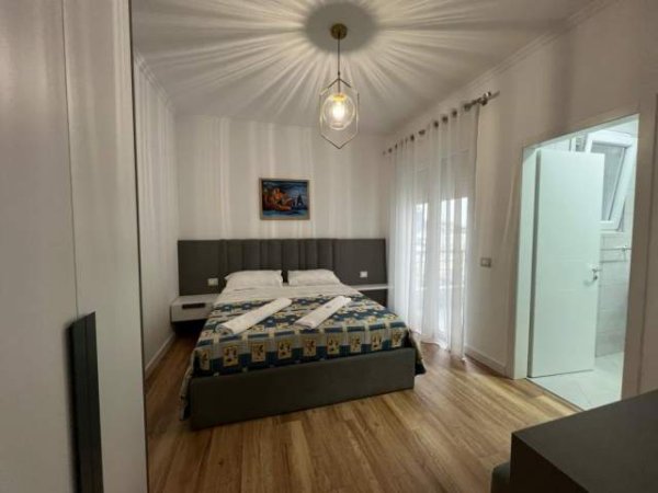 Tirane, jepet me qera apartament 2+1+BLK Kati 8, 110 m² 1.000 Euro (rruga ismail qemali)