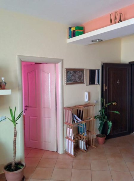Tirane, jepet me qera apartament 1+1 Kati 5, 70 m² 32.000 Leke (Yzberisht pran Bar Restorant UNIK)