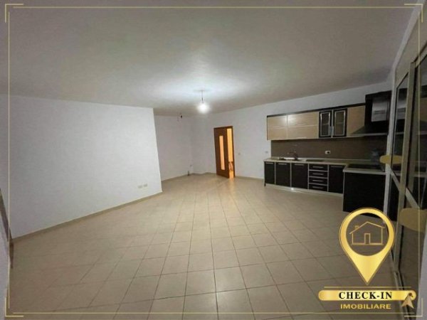Tirane, jepet me qera 1+1+A+BLK Kati 3, 80 m² 350 Euro (Rruga e Kavajes)