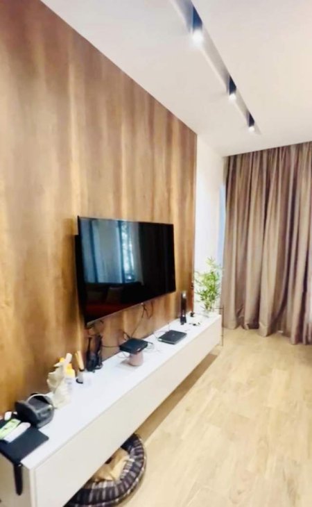 Tirane, ofert apartament 150 m² 249.000 Euro (Qerret, BUZE DETIT,)
