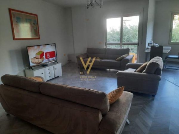 Tirane, shitet apartament 2+1 Kati 3, 105 m² 160.000 Euro (FRESKU)
