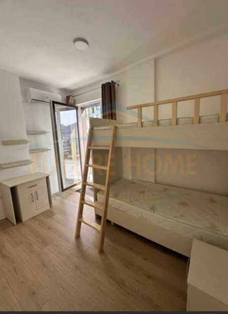 Tirane, jepet me qera apartament 2+1 Kati 5, 135 m² 550 Euro (Yzberisht, Kompleksi Grand Gallery)