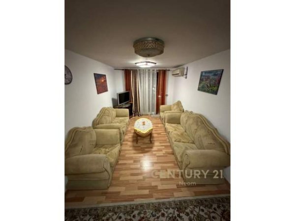 Tirane, jepet me qera apartament 2+1+BLK Kati 4, 72 m² 600 Euro (myslym shyre)