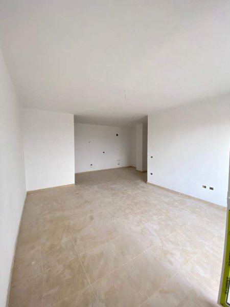 Durres, shitet apartament 2+1+BLK Kati 7, 100 m² 70.000 Euro (Tek varresat e vjetra,Durres)