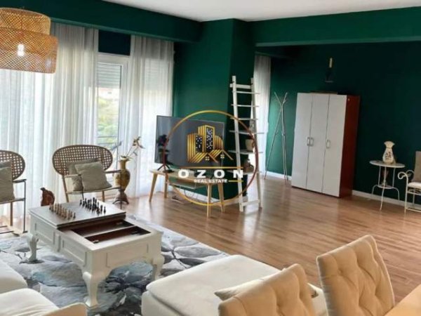 Tirane, jepet me qera apartament duplex 3+1+BLK Kati 1, 189 m² 1.800 Euro (Kodra e Diellit 2)
