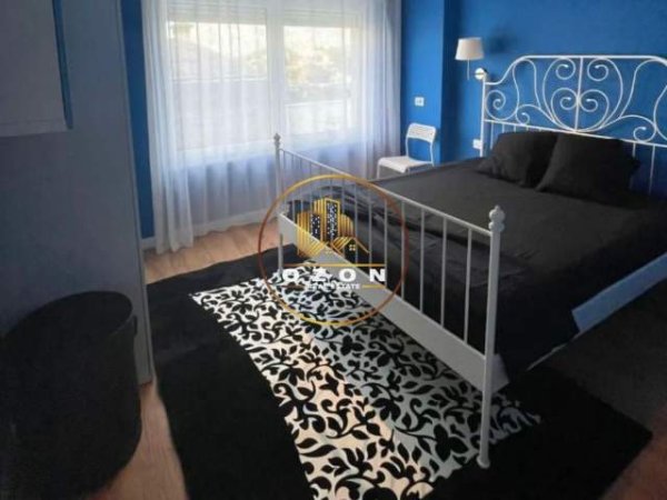 Tirane, jepet me qera apartament duplex 3+1+BLK Kati 1, 189 m² 1.800 Euro (Kodra e Diellit 2)