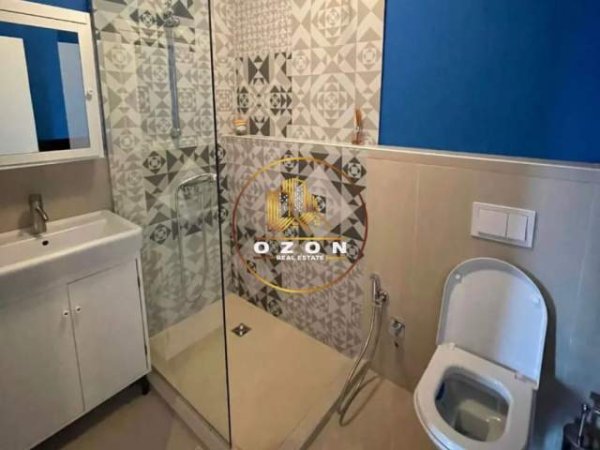 Tirane, jepet me qera apartament duplex 3+1+BLK Kati 1, 189 m² 1.800 Euro (Kodra e Diellit 2)
