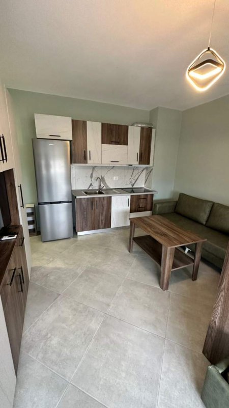 Tirane, jepet me qera garsonier 50 m² 400 Euro (Don Bosko)