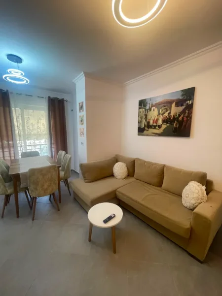 Tirane, jepet me qera apartament 1+1+Ballkon Kati 1, 58 m² 420 € (Astir)