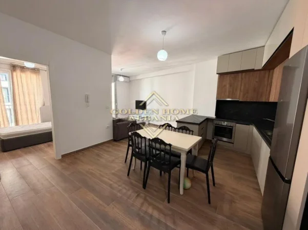 Tirane, shitet apartament , 89 m² (astir)