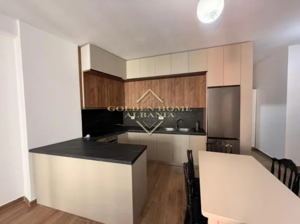 Tirane, shitet apartament , 89 m² (astir)