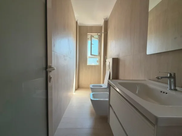Tirane, shitet apartament 1+1 Kati 3, 47 m² 108.000 € (Rruga Dritan Hoxha)