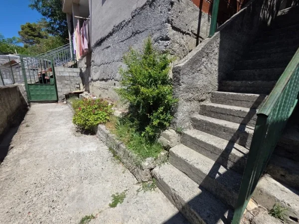 🏡 SHËNGJIN, SHITET SHTËPI 2.5 KATE