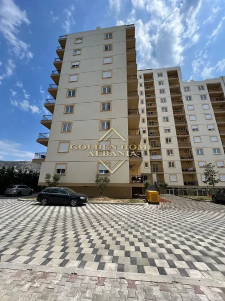 Tirane, shitet apartament , 100 m² (lezhe)