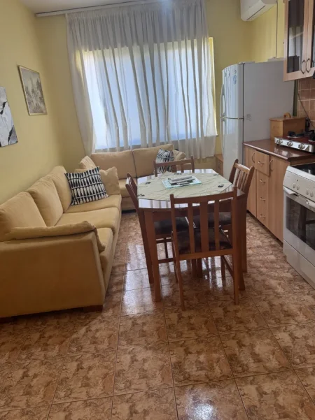 Tirane, jepet me qera apartament 2+1+Ballkon Kati 3, 77 m² 62.000 € (Rruga myslym shyri)