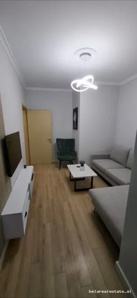 Tirane, shitet apartament 1+1 Kati 2, 57 m² 132.000 € (Rruga Zallit)