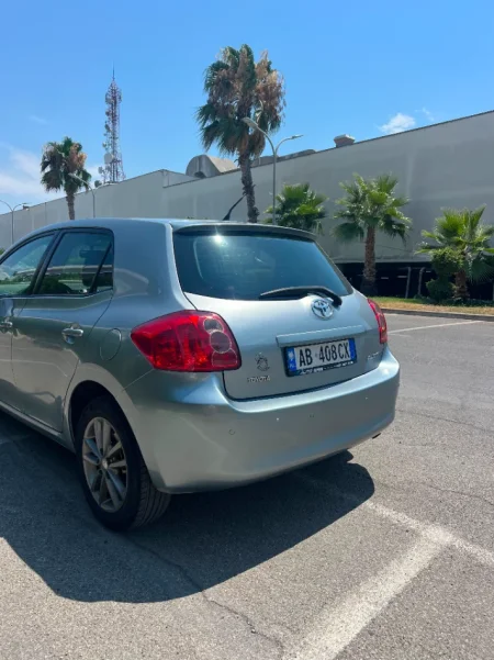 Toyota Auris Benzin Gaz 2008 240.000 km 5.500 €