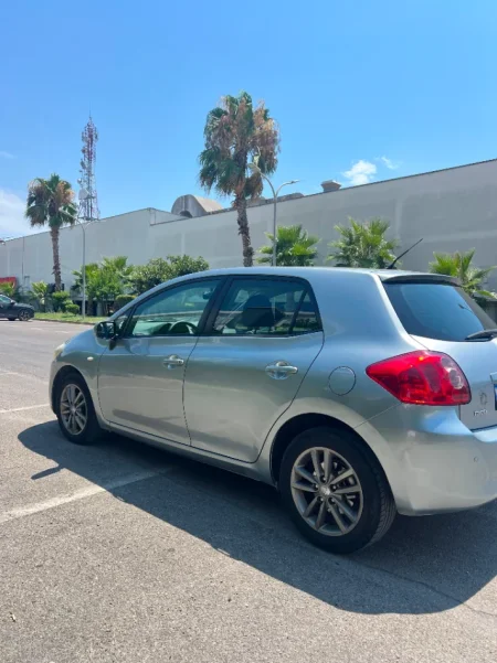 Toyota Auris Benzin Gaz 2008 240.000 km 5.500 €
