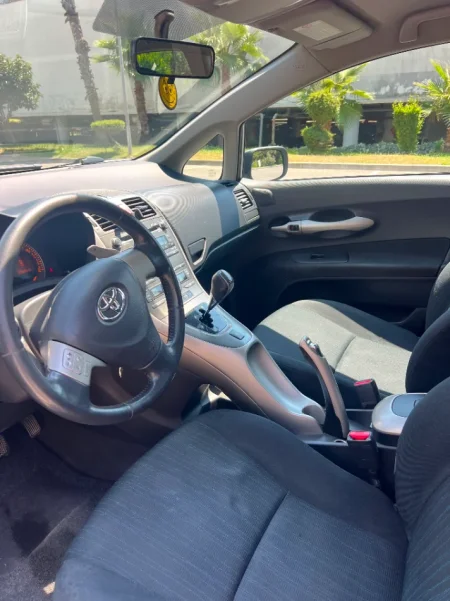 Toyota Auris Benzin Gaz 2008 240.000 km 5.500 €