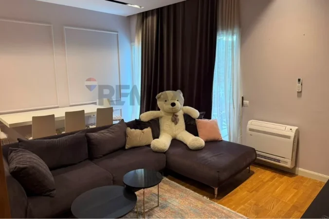 Tirane, jepet me qera apartament , 70 m² 700 € 