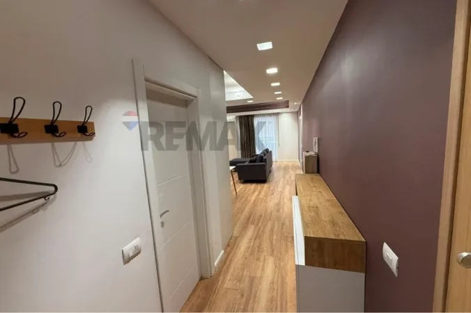 Tirane, jepet me qera apartament , 82 m² 750 € 
