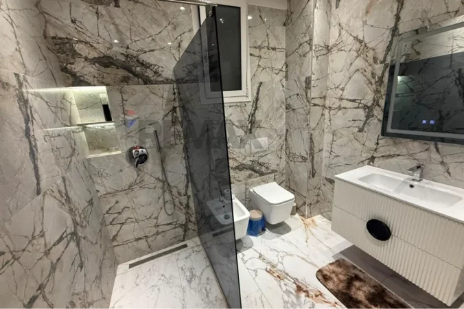 Tirane, jepet me qera apartament , 82 m² 750 € 