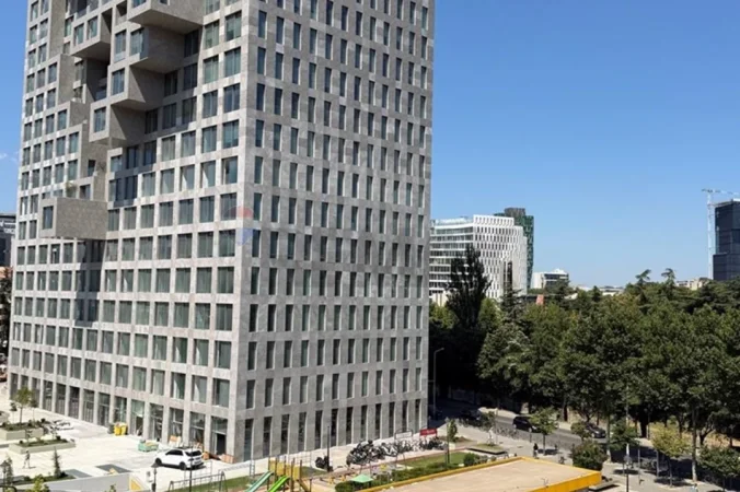Tirane, jepet me qera apartament , 200 m² 1.300 € 