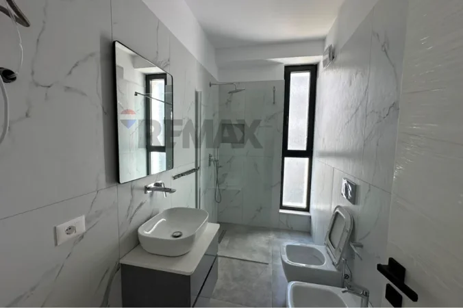 Tirane, jepet me qera apartament , 56 m² 600 € 
