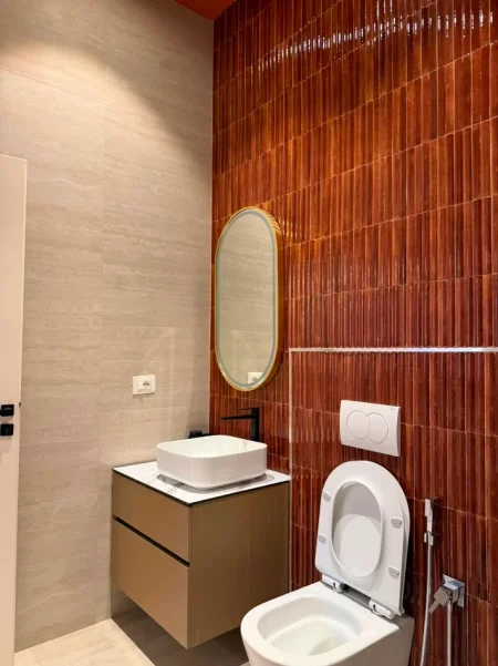 Tirane, jepet me qera apartament 1+1 Kati 11, 70 m² 700 € (Qender)
