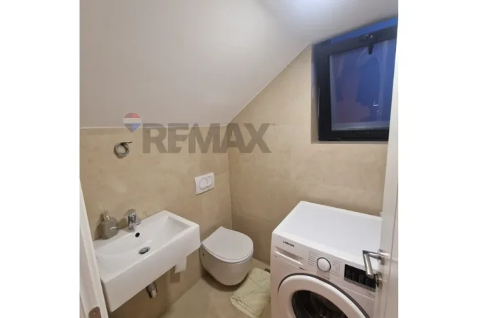 Tirane, jepet me qera Vile , 80 m² 850 € 