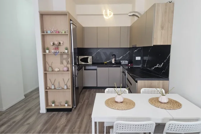 Tirane, jepet me qera apartament , 107 m² 641 € 
