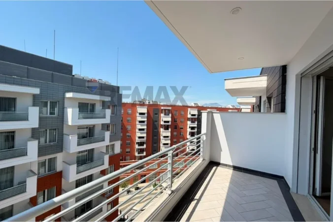 Tirane, jepet me qera , 180 m² 2.660 € 