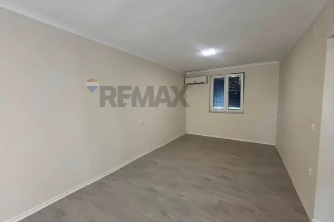 Tirane, jepet me qera apartament , 70 m² 700 € 