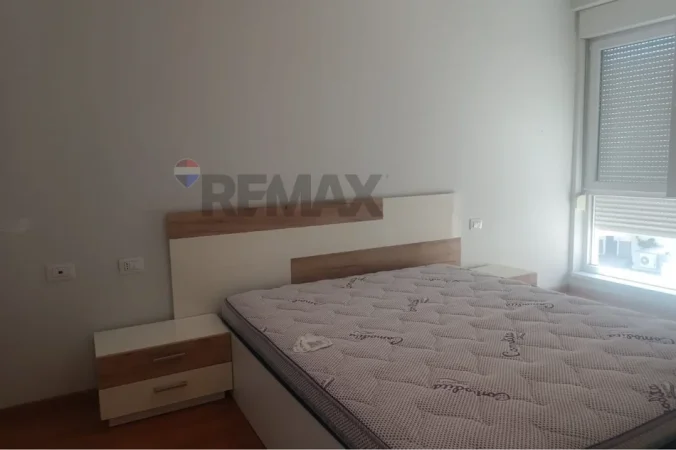 Tirane, jepet me qera apartament , 640 € 