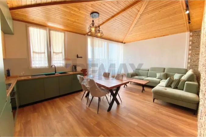 Tirane, jepet me qera apartament , 120 m² 640 € 