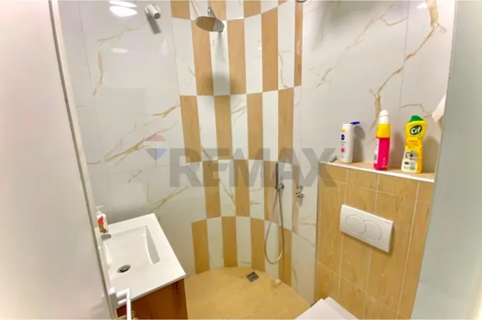 Tirane, jepet me qera apartament , 120 m² 640 € 