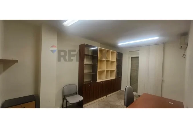 Tirane, jepet me qera , 60 m² 600 € (Blv Barrjam Curri)