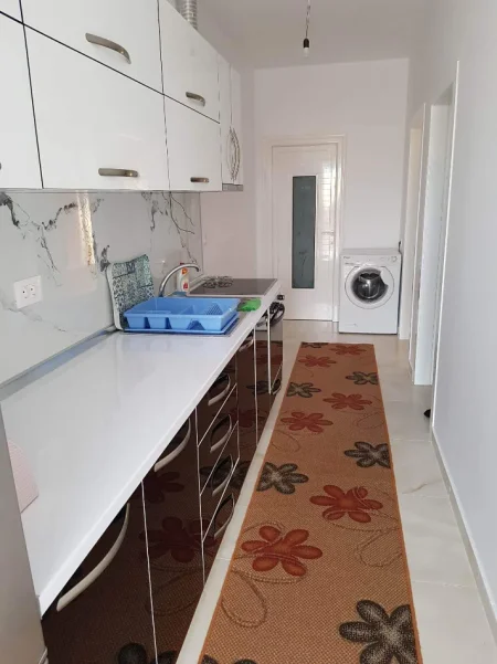 Shqiperi, jepet me qera apartament+verande | Penthouse 1+1+Ballkon Kati 2, 350 € (3 Deshmoret)