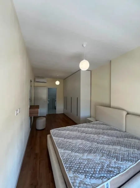 Tirane, jepet me qera apartament 2+1+Aneks+Ballkon Kati 2, 104 m² 750 € (Rruga Memo Meto)