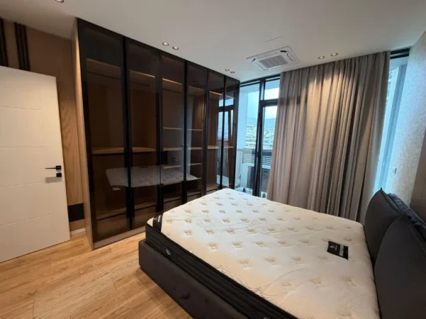 Tirane, shitet apartament 1+1 Kati 6, 70 m² 310.000 € (Lake view)